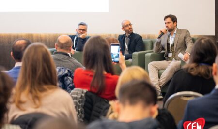 Apprendimento Tecnologico nell’Emergenza-Urgenza: Guida Pratica per Medici e Infermieri verso il Futuro